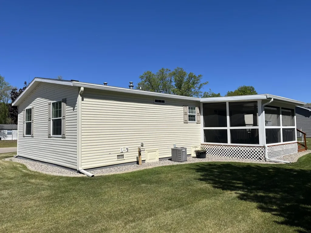 5300 Sparrow Drive NE Plainfield Charter Township MI 49306
