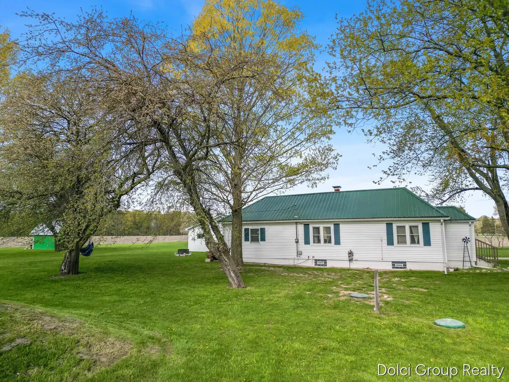 20690 Coolidge Road Green Charter Township MI 49307