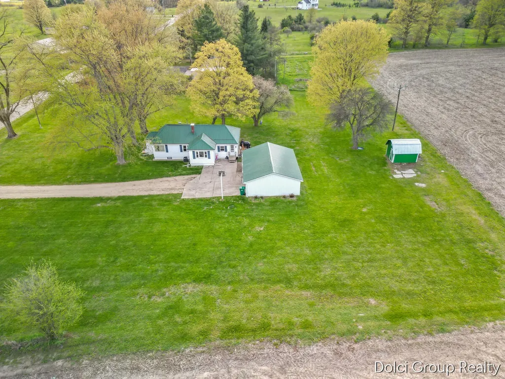 20690 Coolidge Road Green Charter Township MI 49307