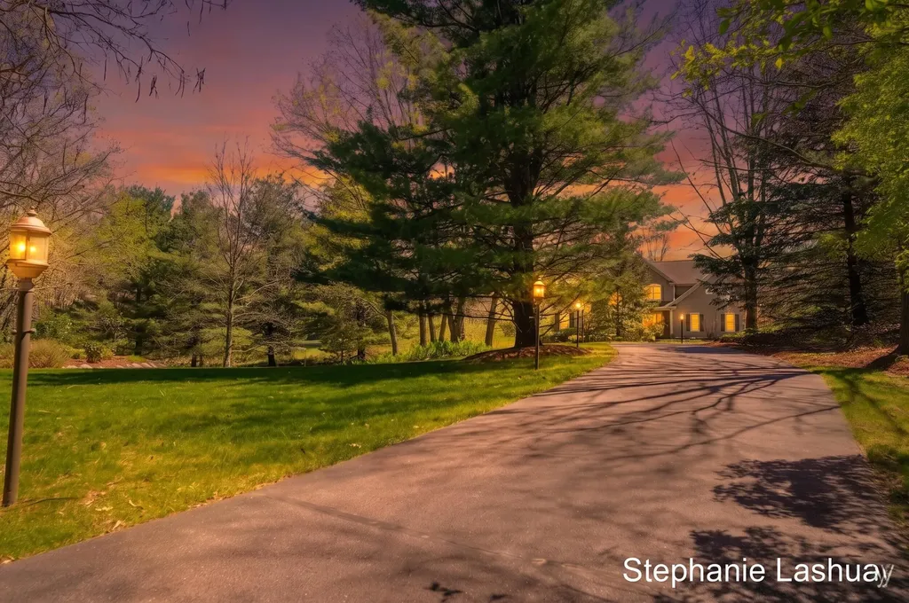 8250 Rum Creek Trail NE Cannon Township MI 49341
