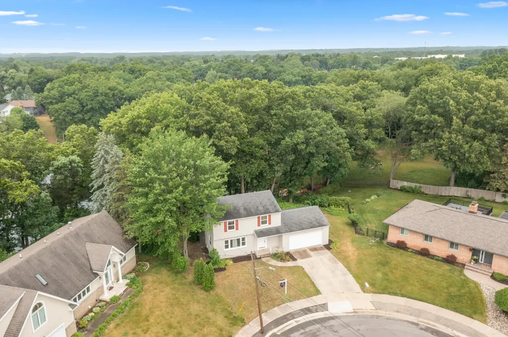 2647 Manitoba Court NE Plainfield Charter Township MI 49525