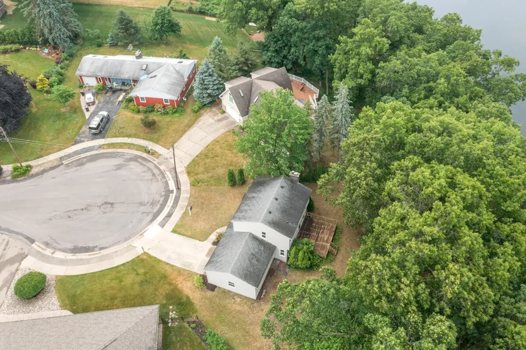 2647 Manitoba Court NE Plainfield Charter Township MI 49525