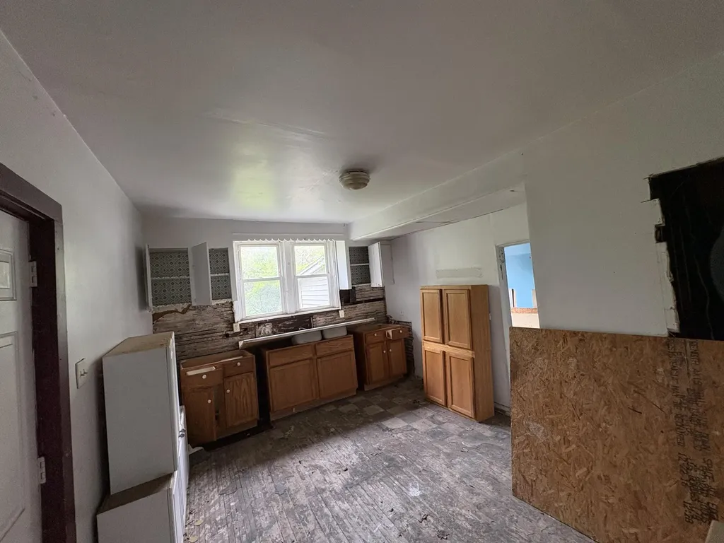 1053 Sheldon Avenue SE Grand Rapids City MI 49507