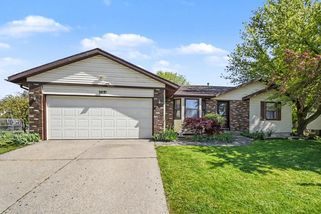 2670 Thorn Creek Street SE Kentwood City MI 49508