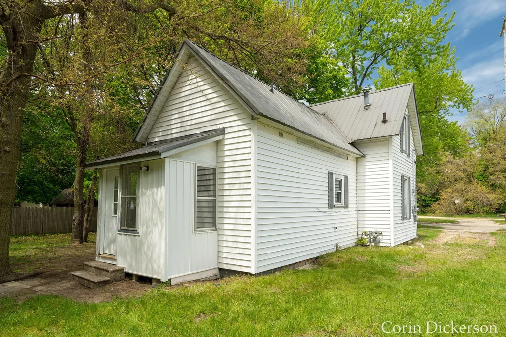 501 Oak Avenue Muskegon City MI 49442