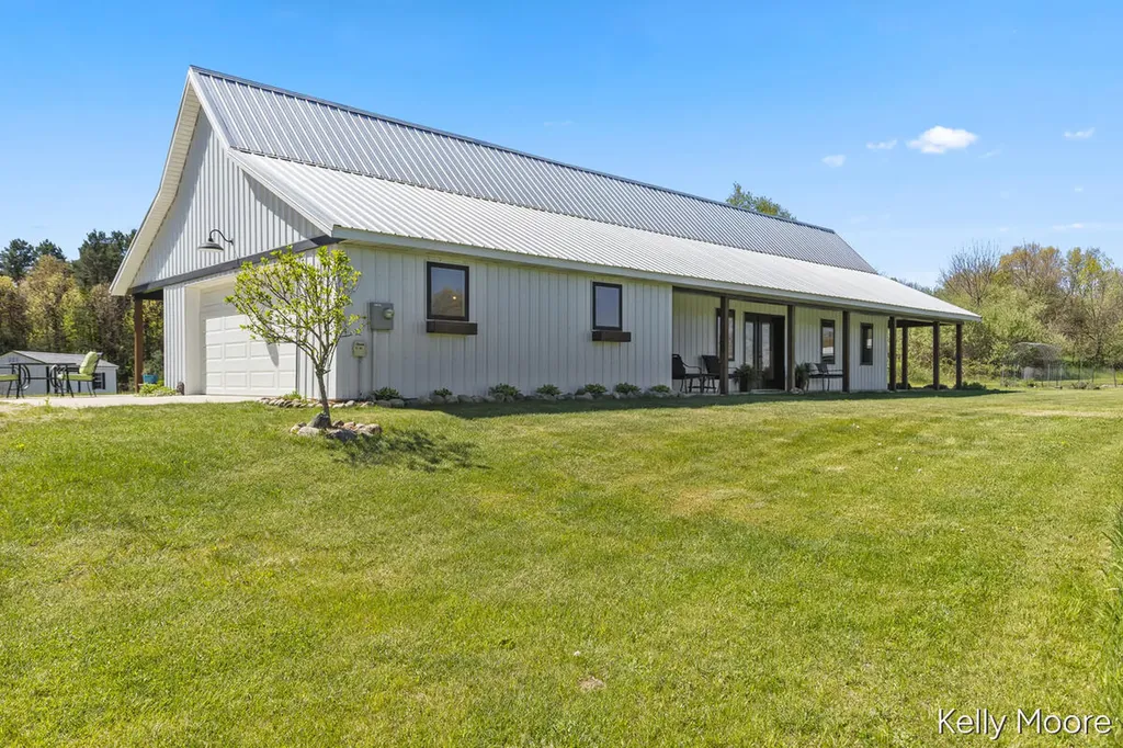 11117 W Snows Lake Road Eureka Township MI 48838