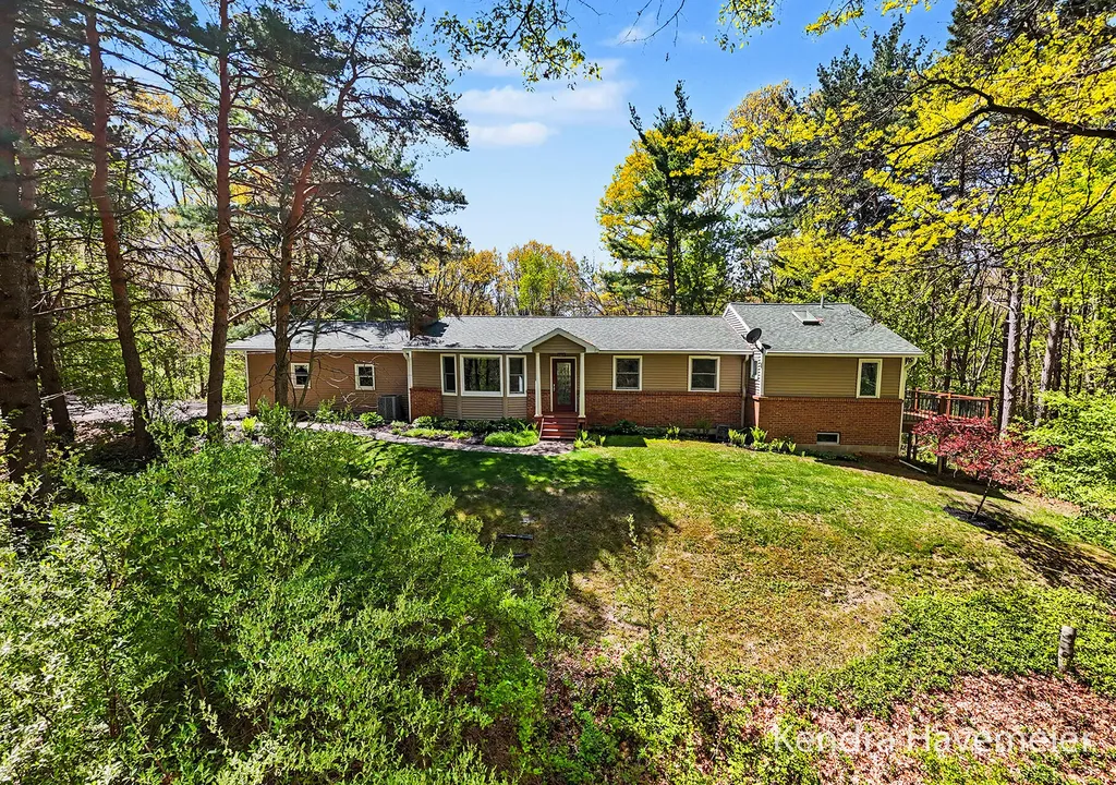 8261 Bush Drive NE Cannon Township MI 49341
