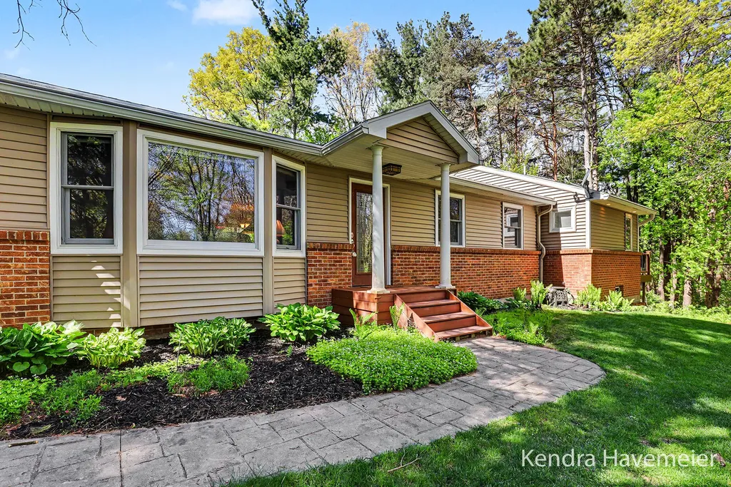 8261 Bush Drive NE Cannon Township MI 49341