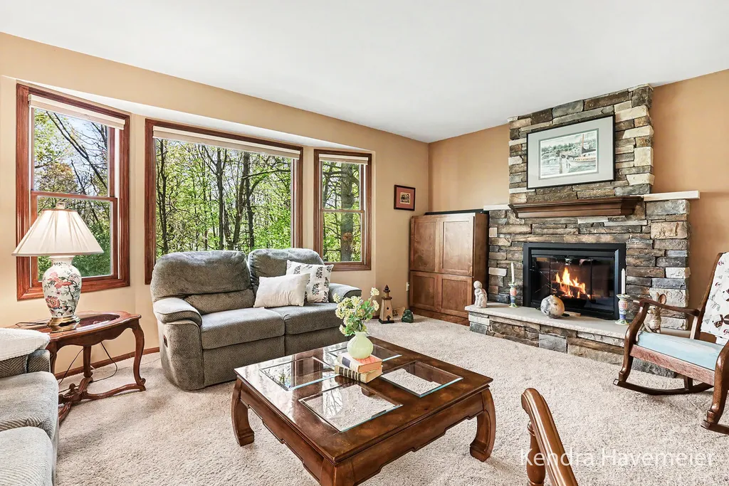 8261 Bush Drive NE Cannon Township MI 49341