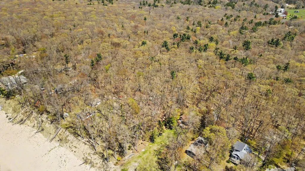 2013 N Scenic Drive Laketon Township MI 49445