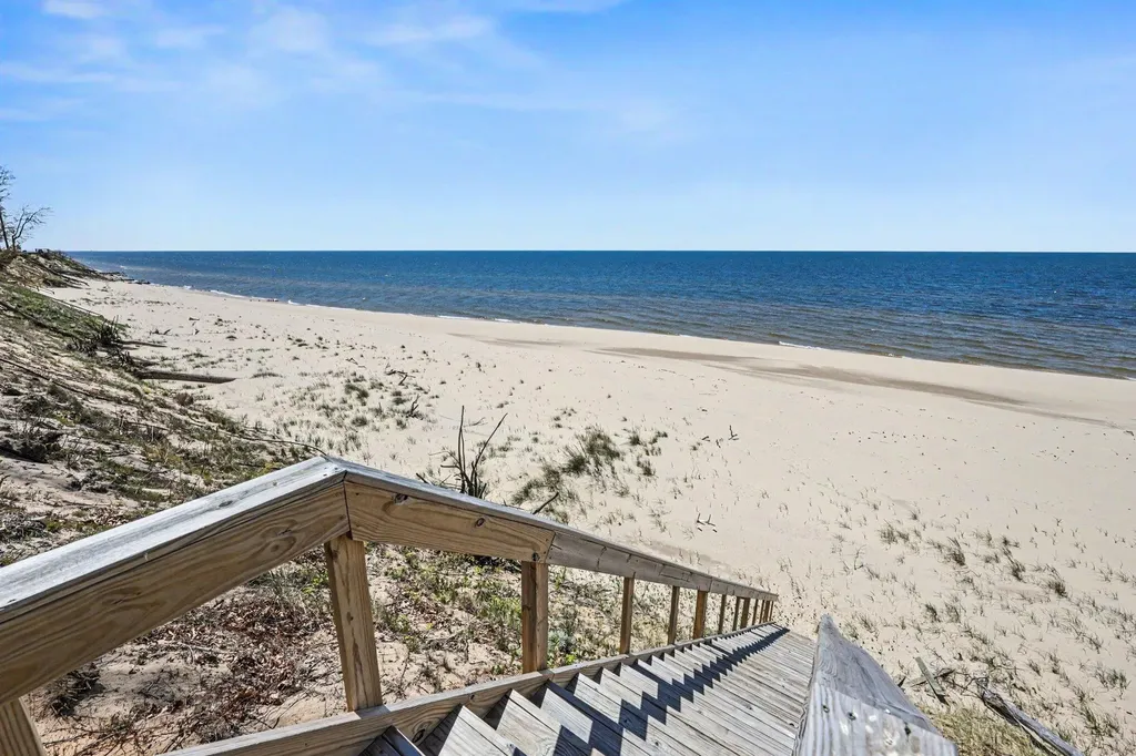 2013 N Scenic Drive Laketon Township MI 49445