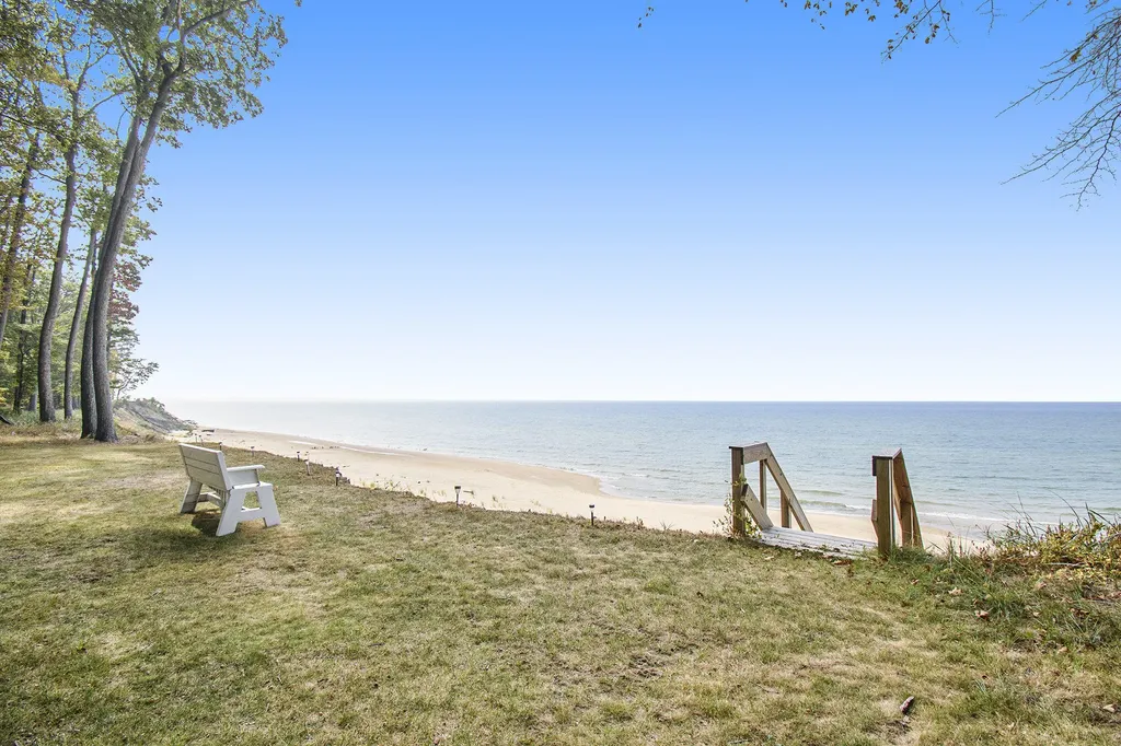 2013 N Scenic Drive Laketon Township MI 49445