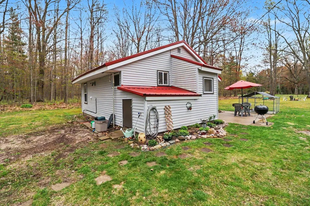 5354 E Bennett Road Meade Township MI 49411