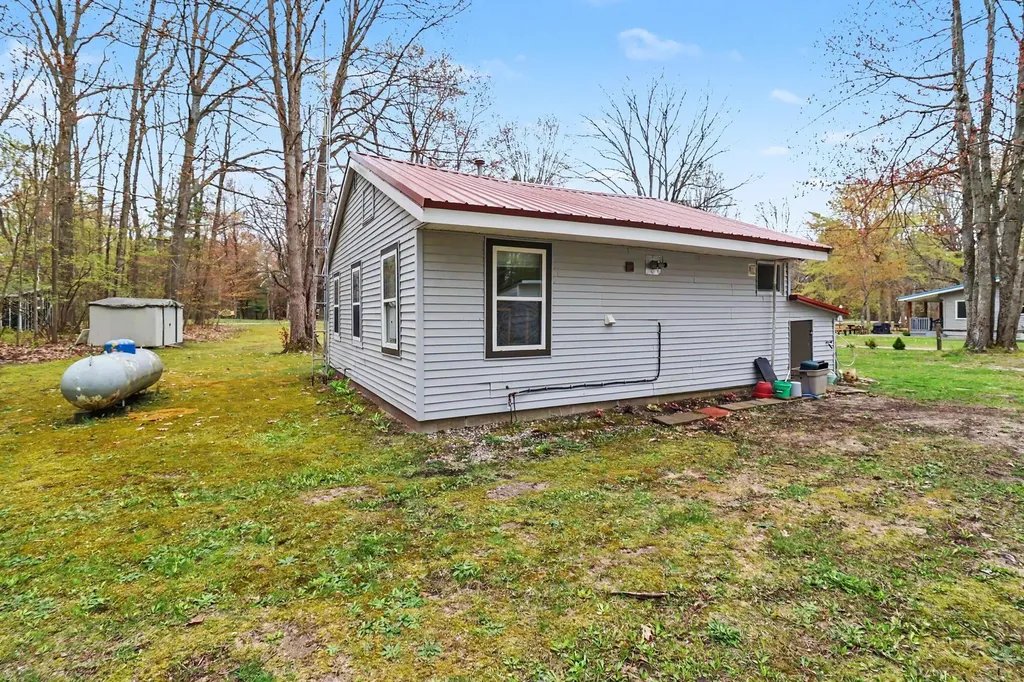 5354 E Bennett Road Meade Township MI 49411