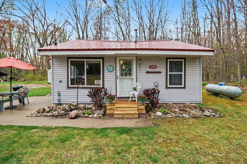 5354 E Bennett Road Meade Township MI 49411