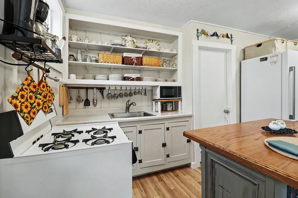 5354 E Bennett Road Meade Township MI 49411