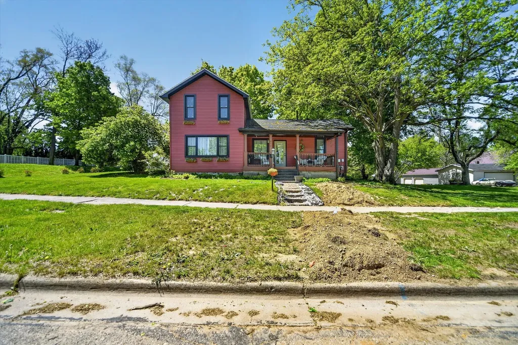 632 Hill Street Portland City MI 48875