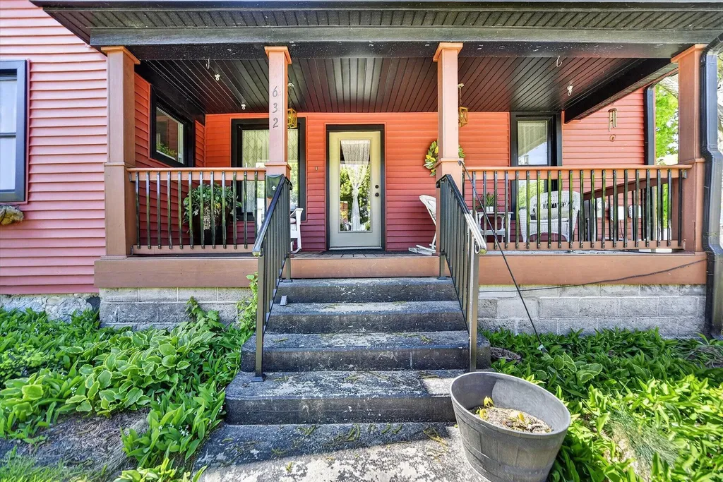 632 Hill Street Portland City MI 48875