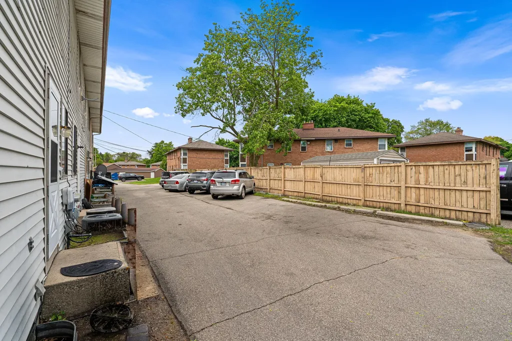 2213 Newark Avenue SE Grand Rapids City MI 49507