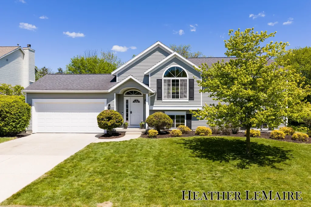 2070 Shiloh Point Drive SE Kentwood City MI 49546
