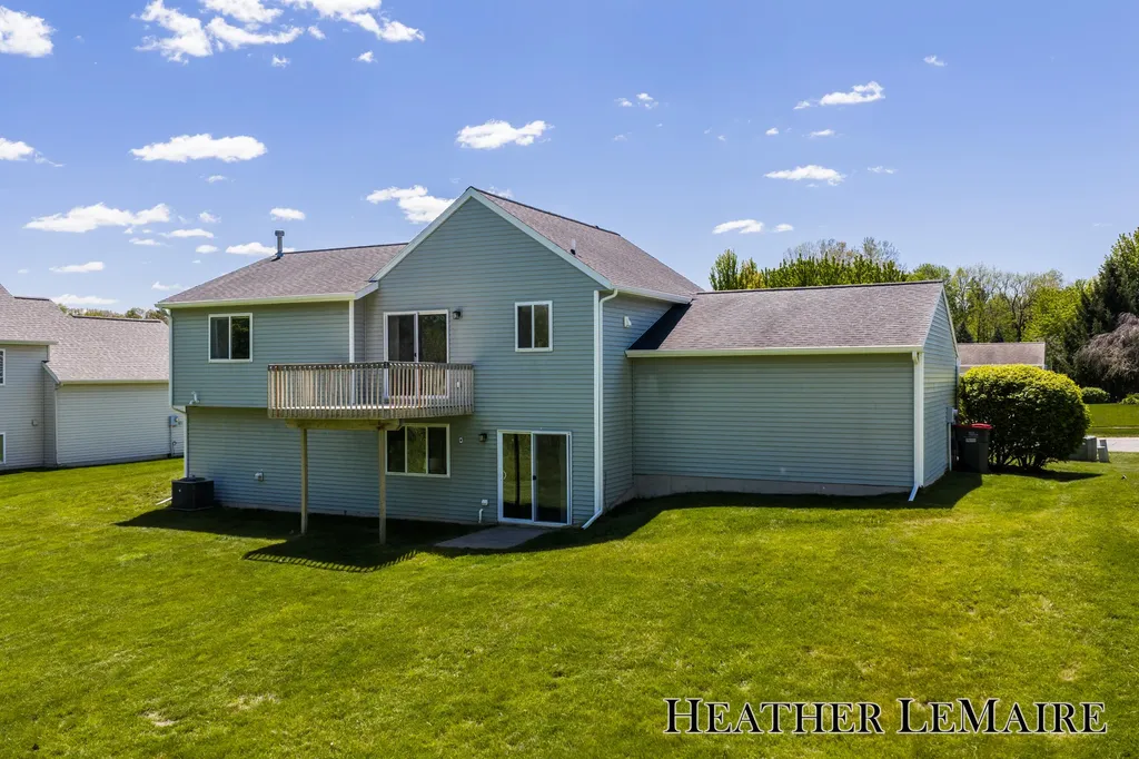 2070 Shiloh Point Drive SE Kentwood City MI 49546