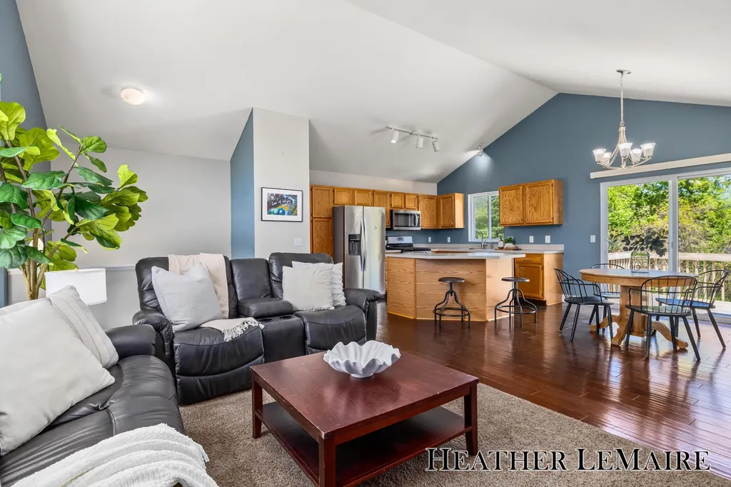 2070 Shiloh Point Drive SE Kentwood City MI 49546