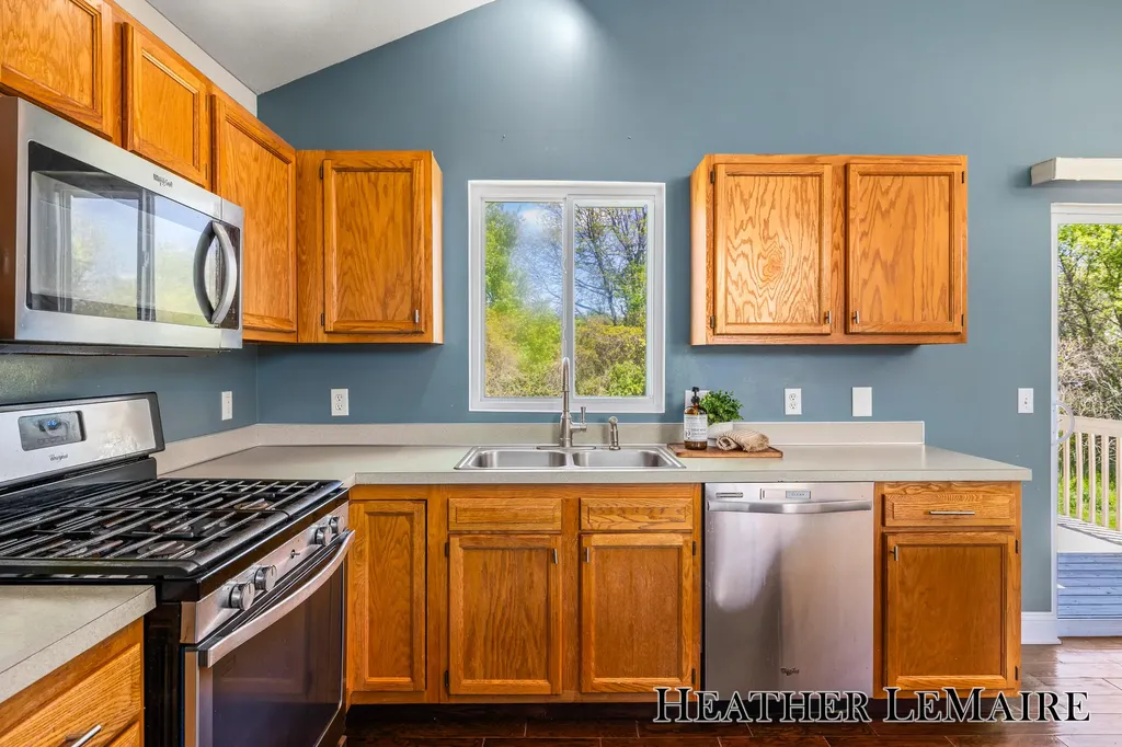 2070 Shiloh Point Drive SE Kentwood City MI 49546