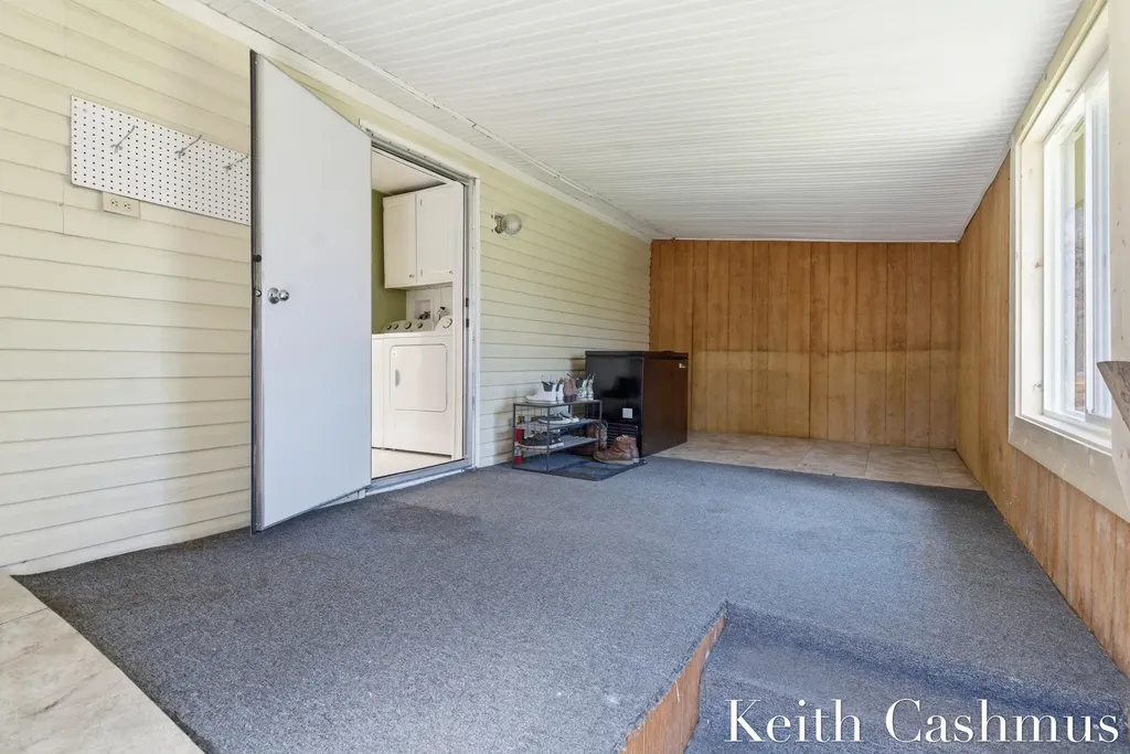 1274 Oaklea Street Muskegon Charter Township MI 49442