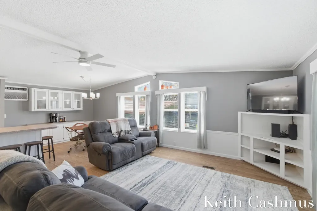 1274 Oaklea Street Muskegon Charter Township MI 49442