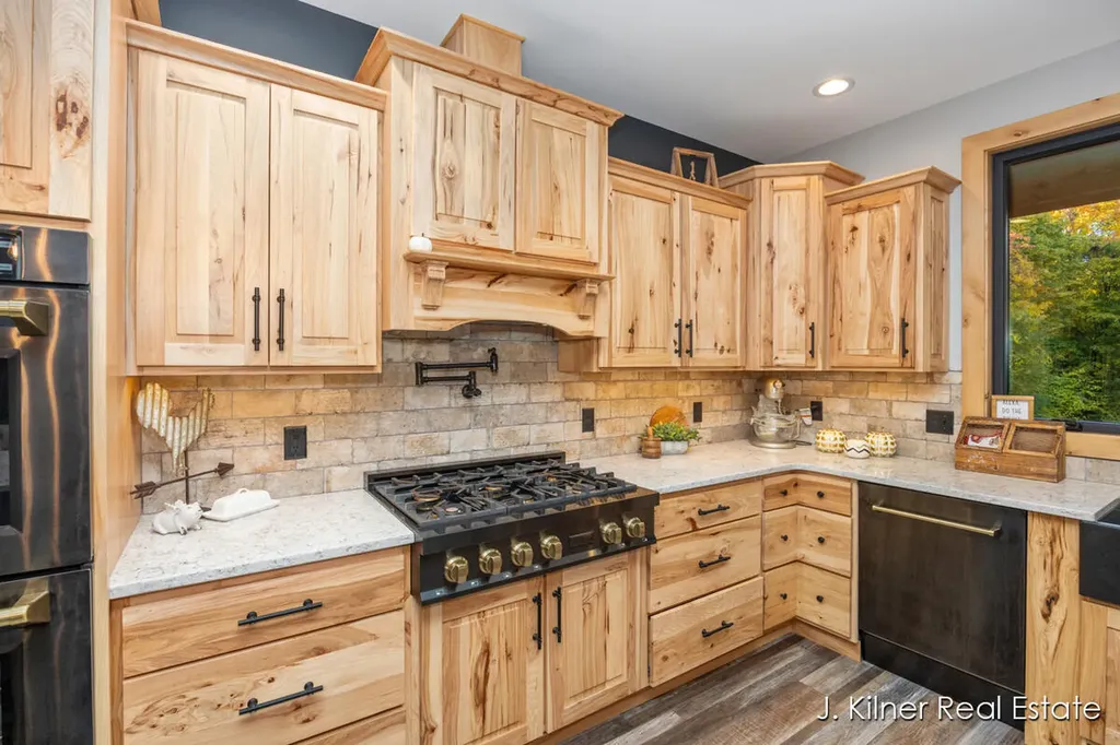 4390 22 Mile Road NW Tyrone Township MI 49330