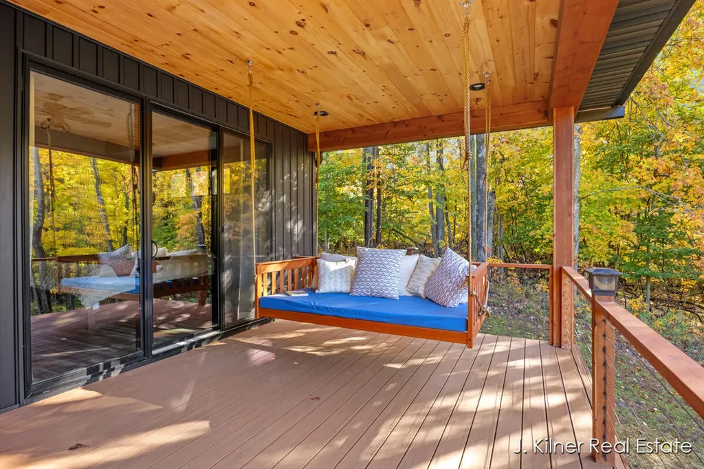 4390 22 Mile Road NW Tyrone Township MI 49330