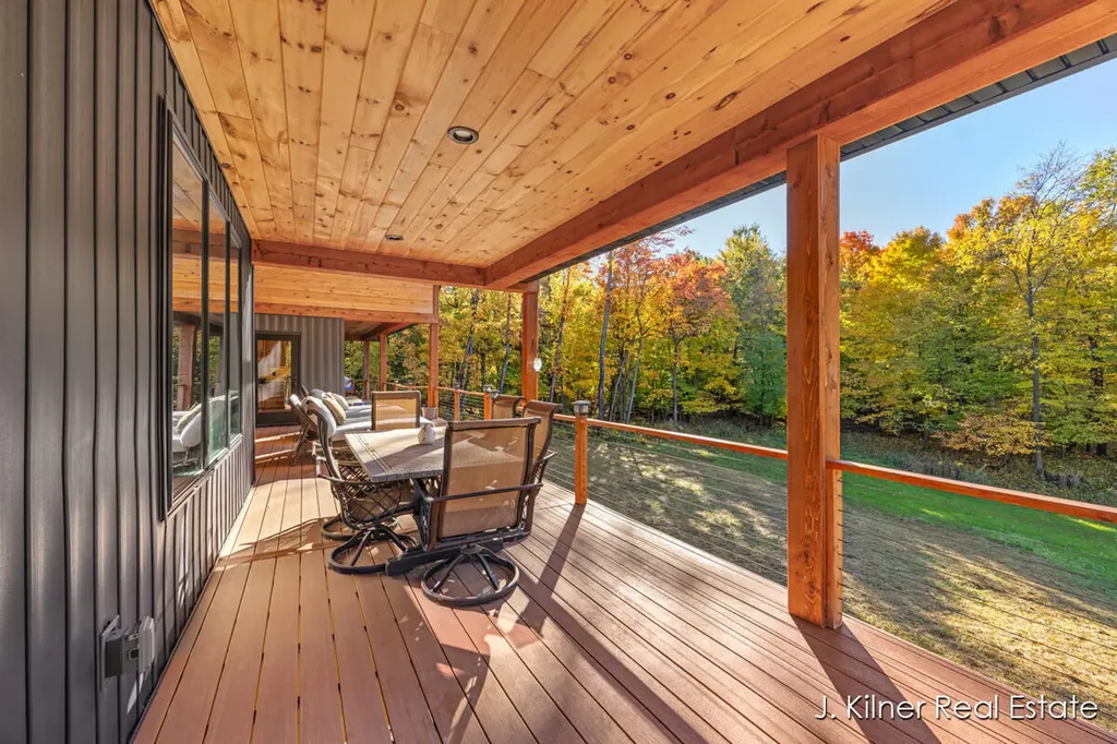 4390 22 Mile Road NW Tyrone Township MI 49330