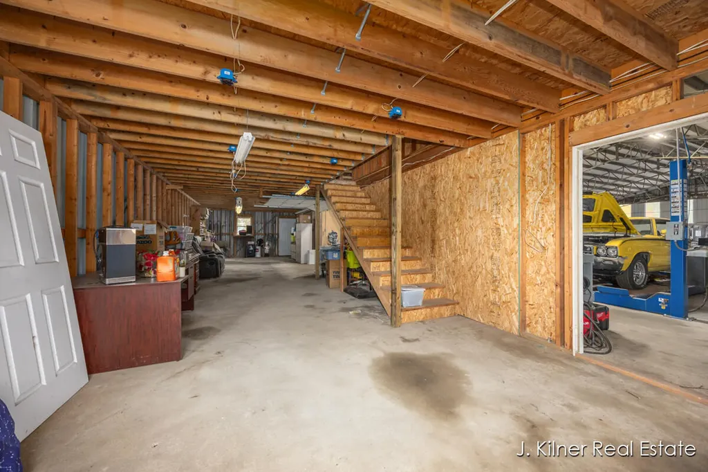 4390 22 Mile Road NW Tyrone Township MI 49330