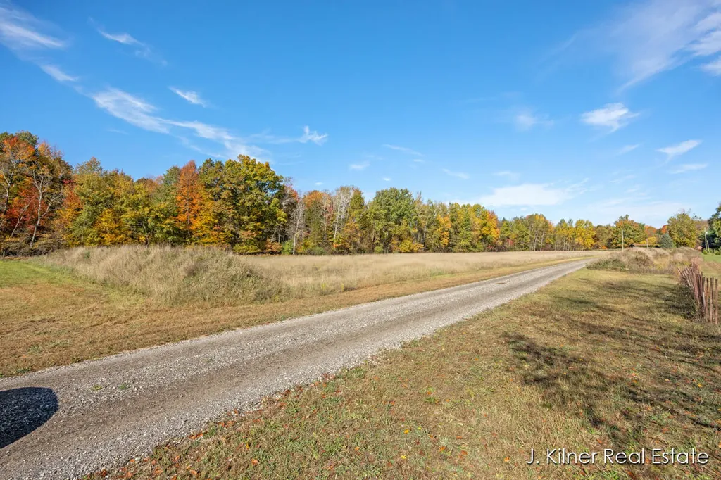 4390 22 Mile Road NW Tyrone Township MI 49330