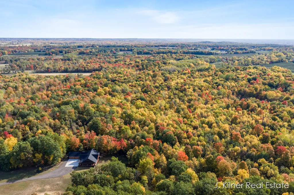 4390 22 Mile Road NW Tyrone Township MI 49330