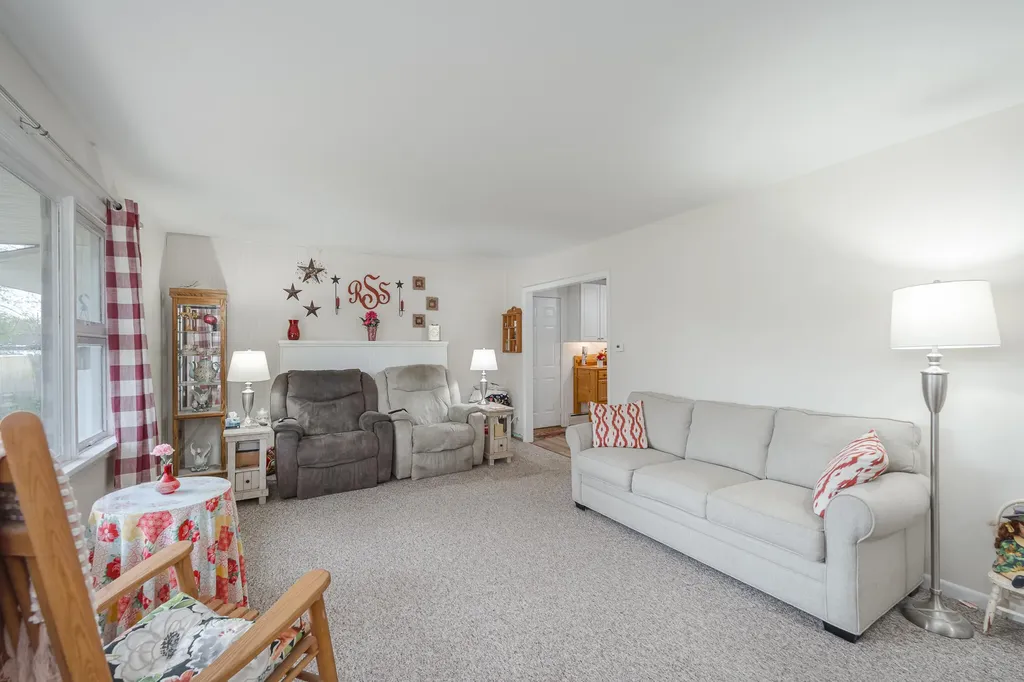 3104 E Apple Avenue Muskegon Charter Township MI 49442