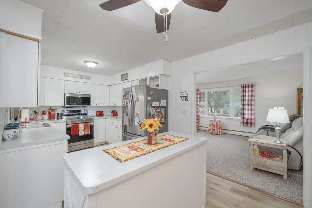 3104 E Apple Avenue Muskegon Charter Township MI 49442