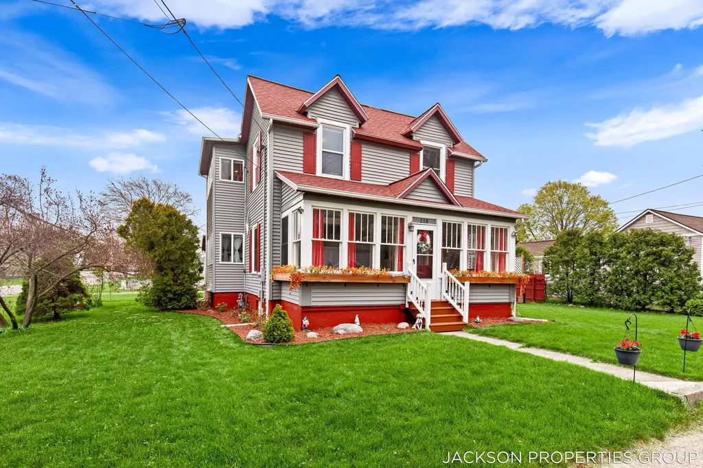 218 N Jackson Street Spring Lake Village MI 49456