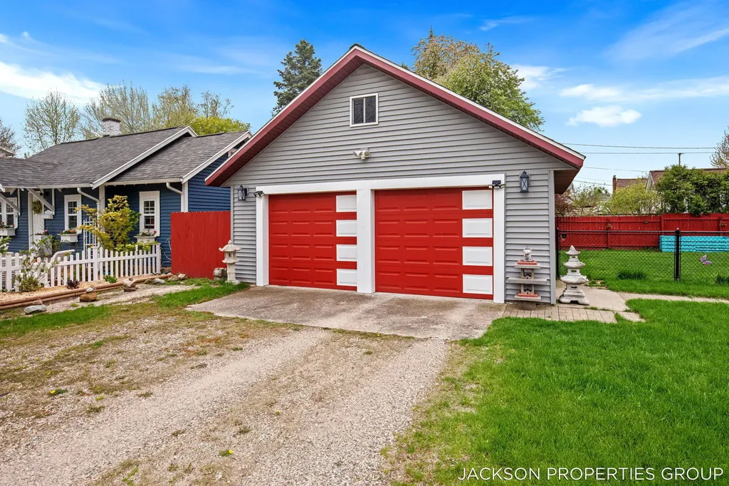 218 N Jackson Street Spring Lake Village MI 49456