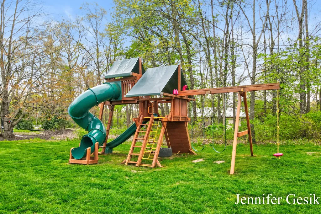 6644 Summer Meadows Drive NE Cannon Township MI 49341