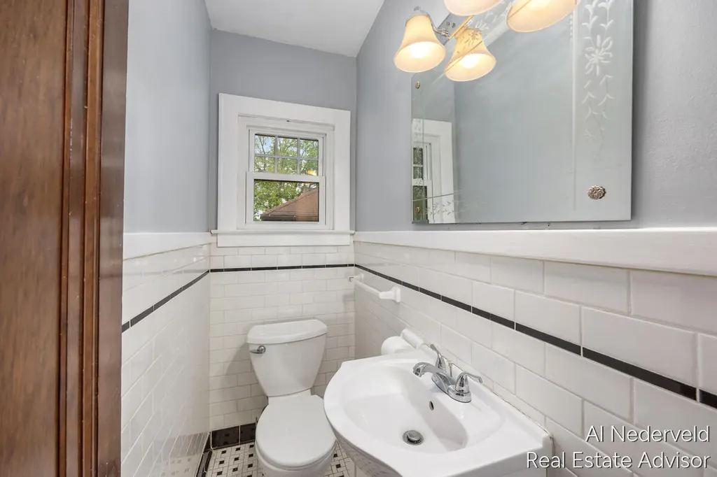 2457 Godwin Avenue SE Grand Rapids City MI 49507