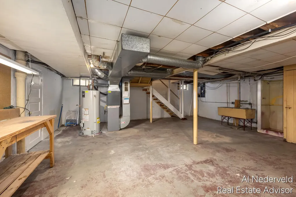 2457 Godwin Avenue SE Grand Rapids City MI 49507