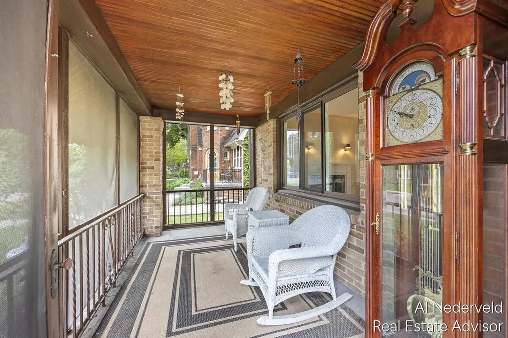 2457 Godwin Avenue SE Grand Rapids City MI 49507