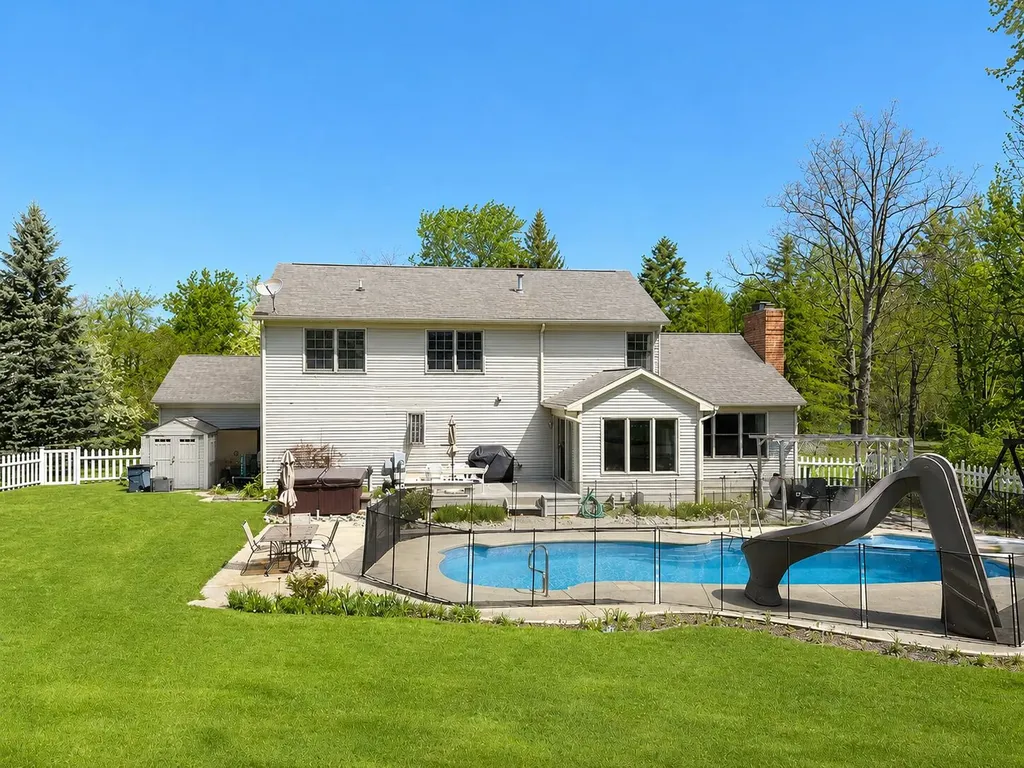 1251 Sweetwood Drive Ingham Township MI 48864