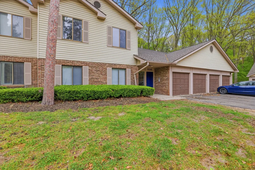 1116 Ambertrace Lane Park Township MI 49424