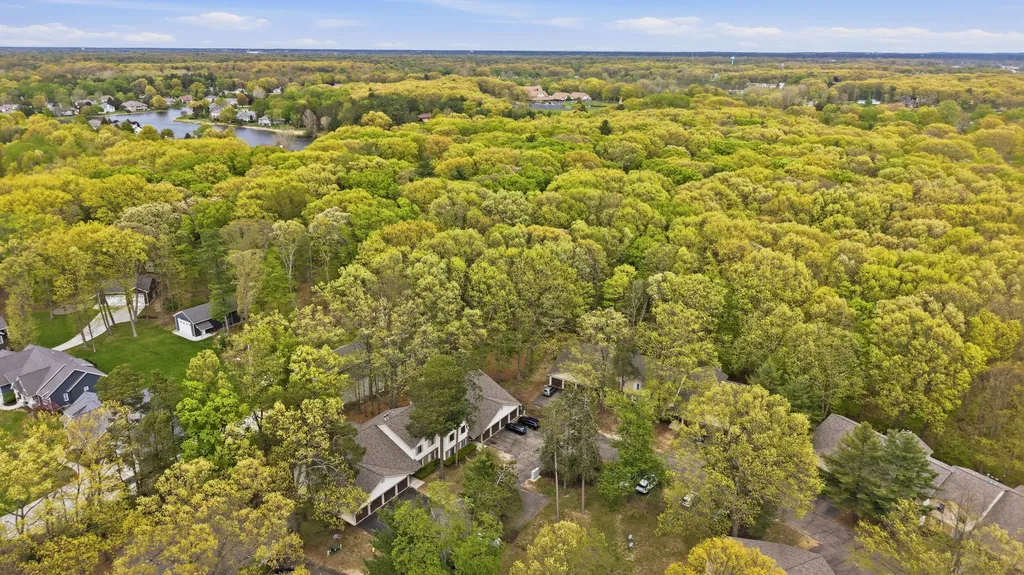 1116 Ambertrace Lane Park Township MI 49424
