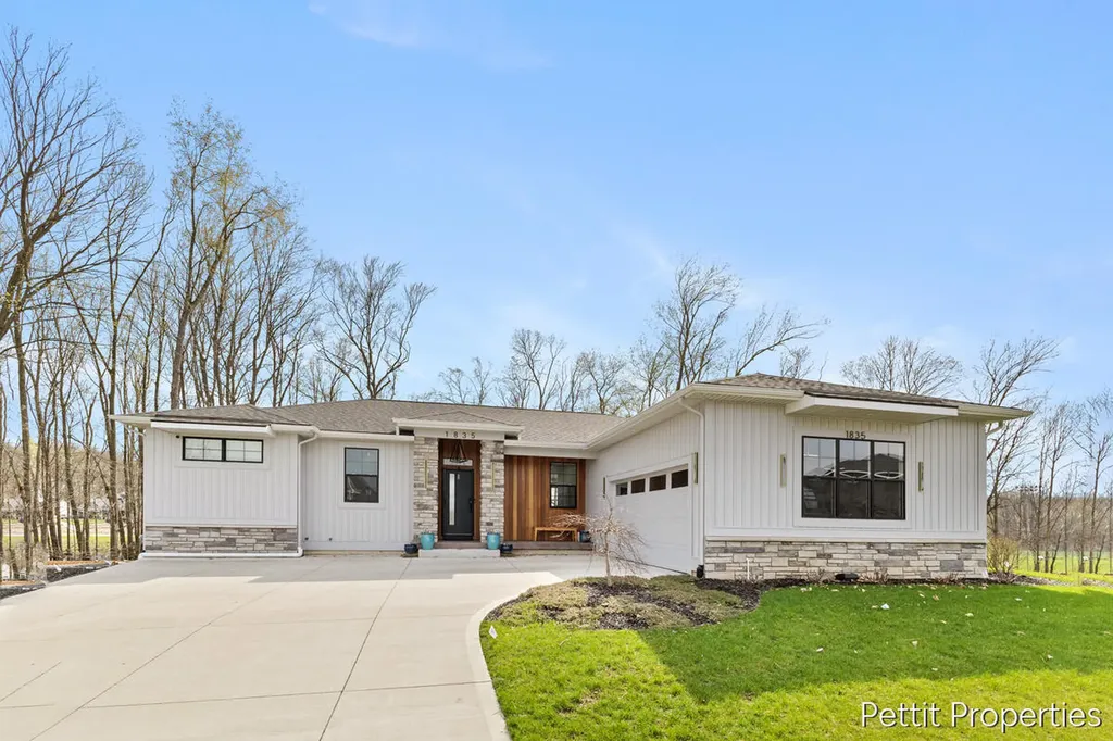 1835 Gloryfield Drive SW Byron Township MI 49315