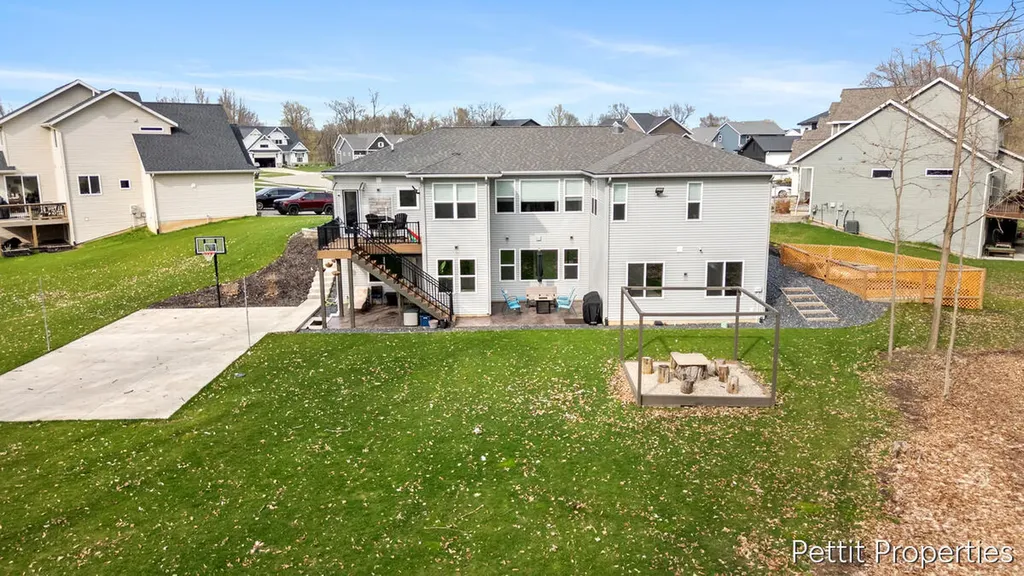 1835 Gloryfield Drive SW Byron Township MI 49315