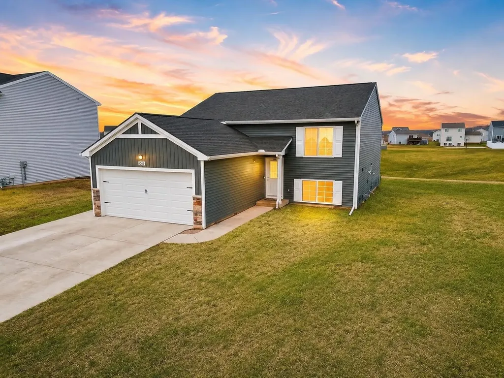 1700 Harper Grove Lane Vicksburg Village MI 49097