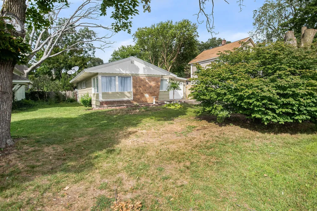 153 Vander Veen Avenue Holland Charter Township MI 49424